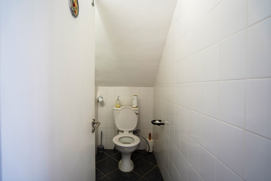 4 Bedroom Property for Sale in Van Riebeeckstrand Western Cape